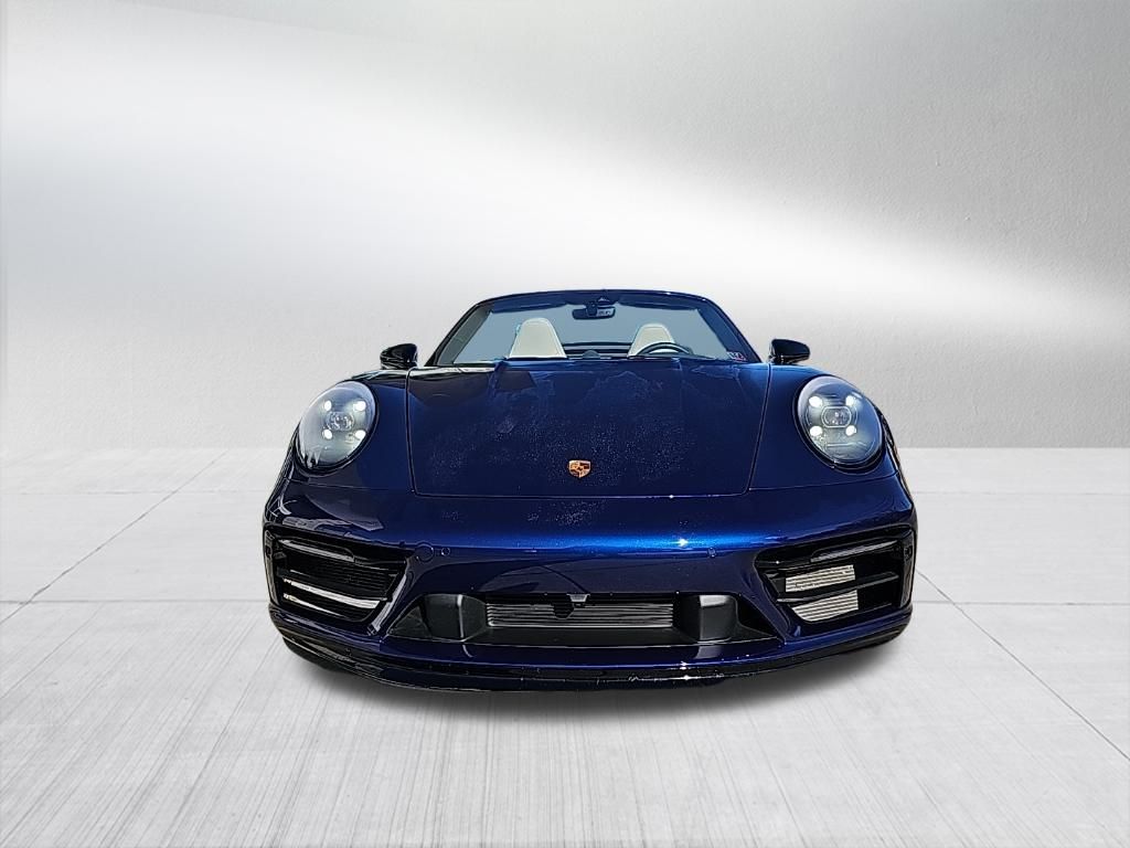 2023 Porsche 911 Carrera GTS 2