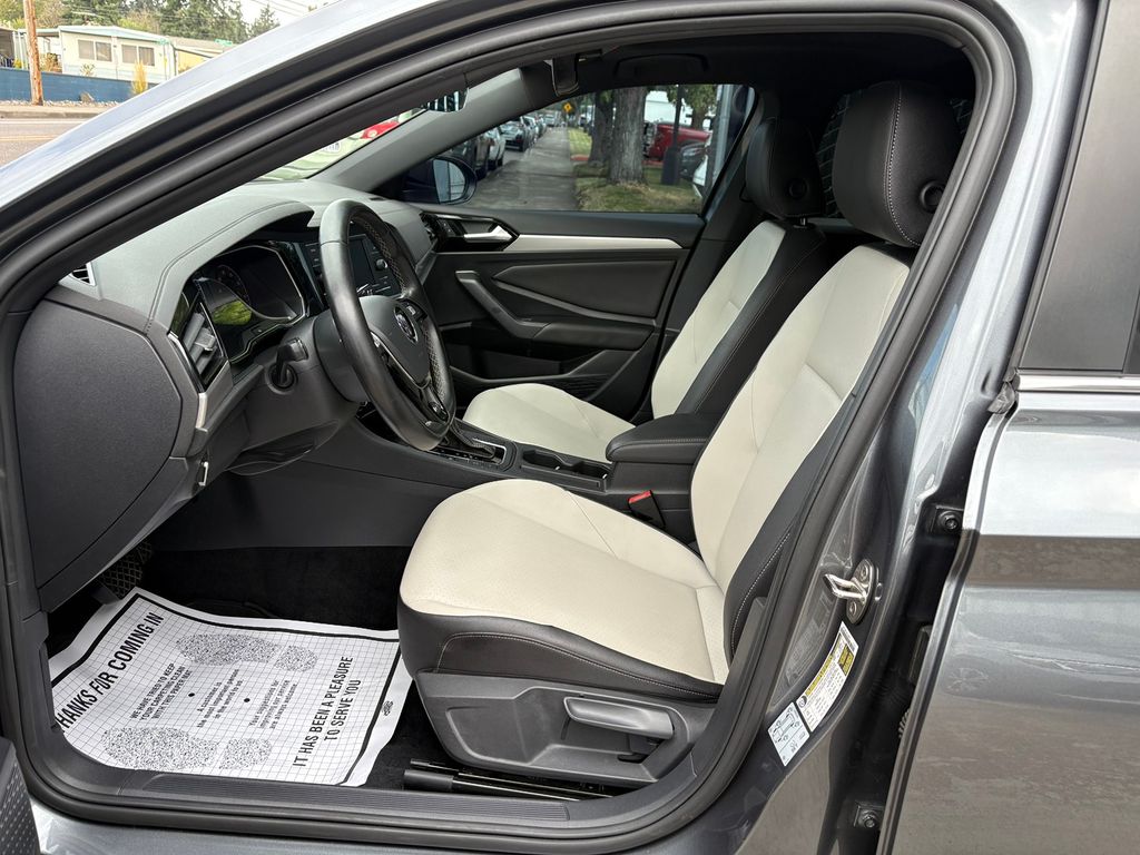2021 Volkswagen Jetta R-Line
