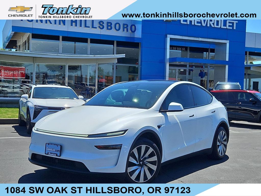 Pearl White Multi-Coat 2026 Tesla Model Y Premium RWD SUV / Crossover Rear-Wheel Drive 1-Speed Automatic