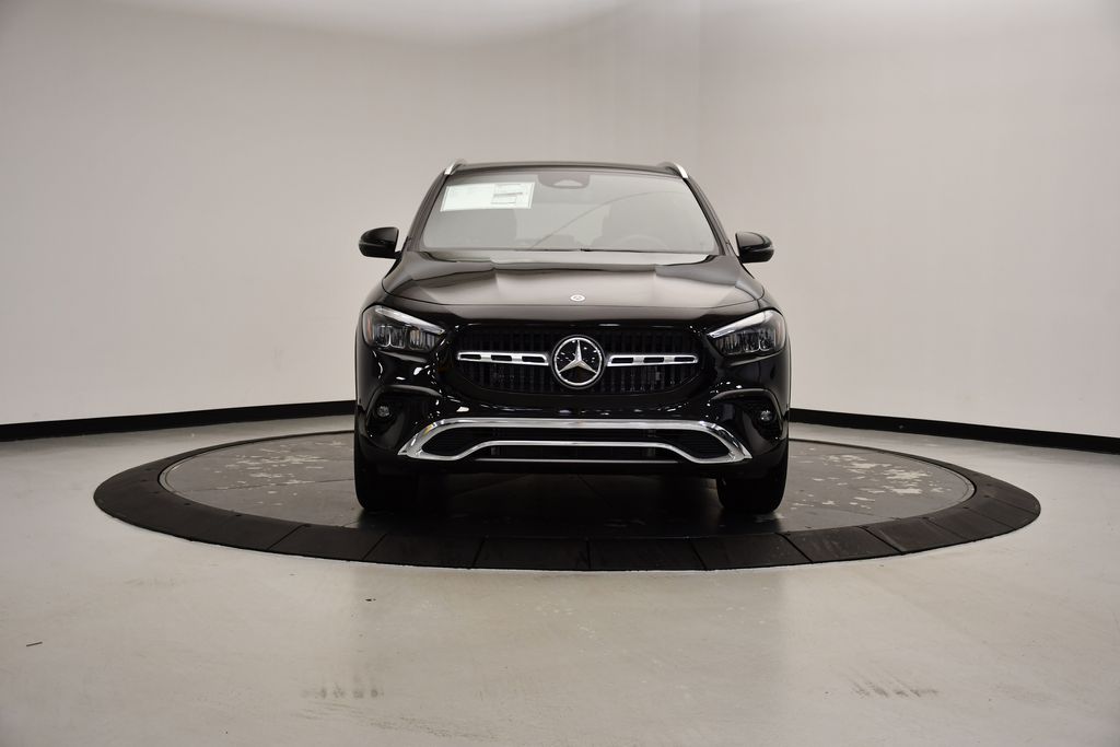 2025 Mercedes-Benz GLA 250 4MATIC 8