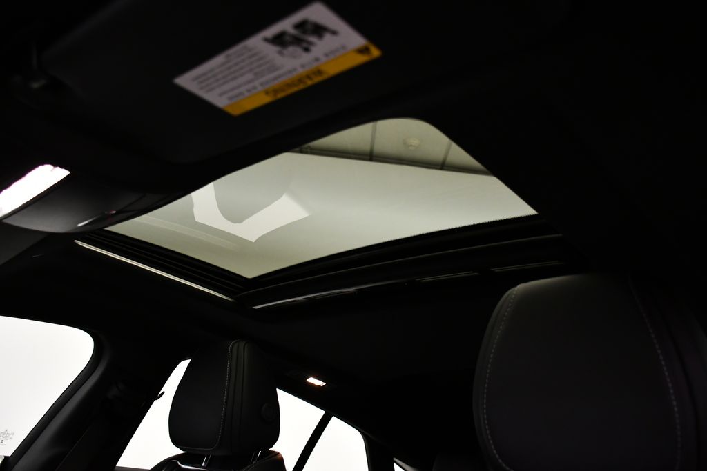 Thumbnail: 2026 Mercedes-Benz AMG GT - 18