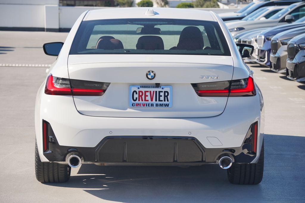 Thumbnail: 2026 BMW 3 Series - 6