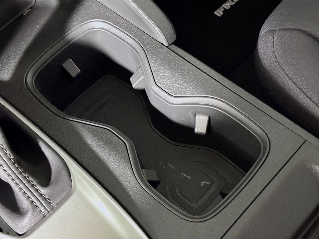 2023 Nissan Frontier S