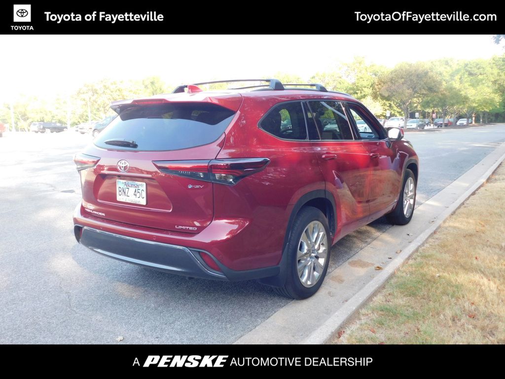 Thumbnail: 2026 Toyota Highlander - 11