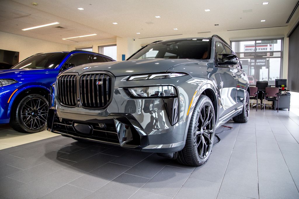 Gray Metallic 2027 BMW X7 M60i AWD SUV / Crossover All-Wheel Drive 8-Speed Automatic