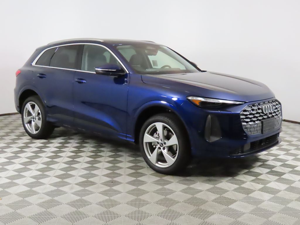 Thumbnail: 2025 Audi Q5 - 7