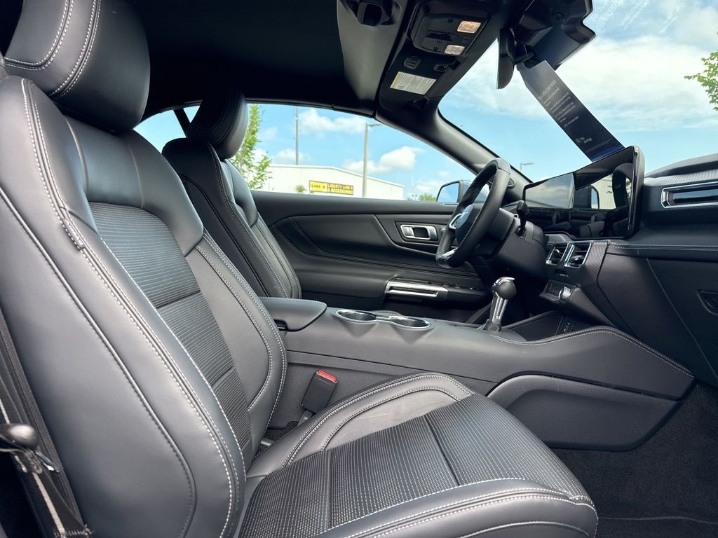 2025 Ford Mustang EcoBoost Premium