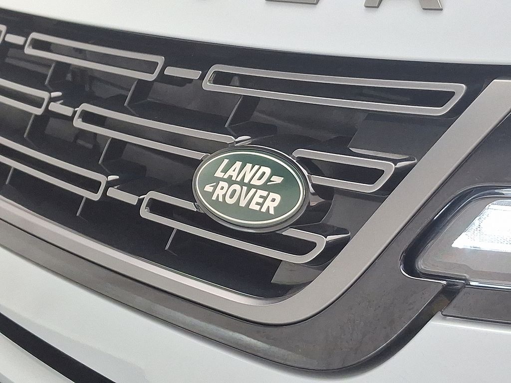 Thumbnail: 2025 Land Rover Range Rover Evoque - 30