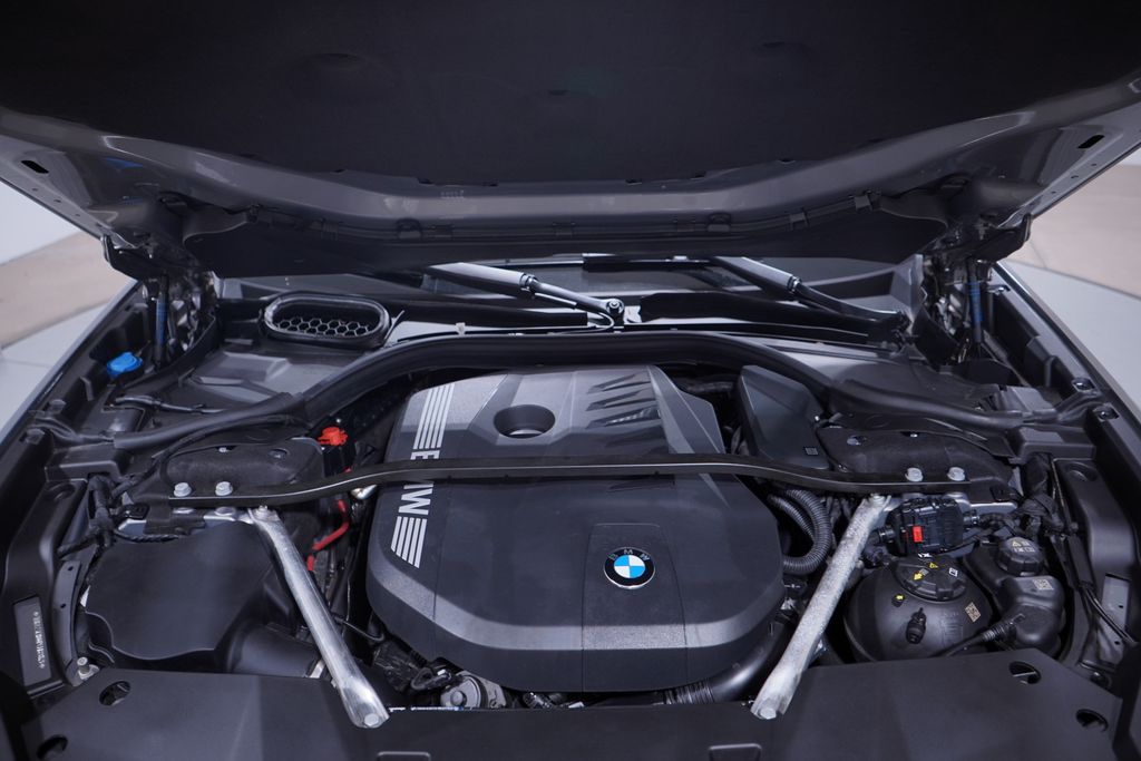 Thumbnail: 2023 BMW 7 Series - 25