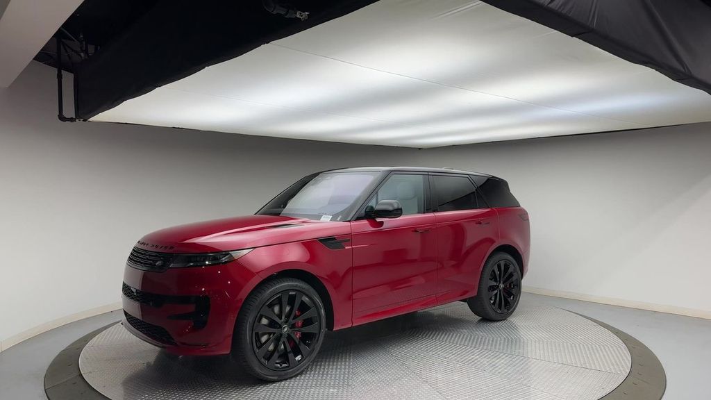Thumbnail: 2023 Land Rover Range Rover Sport - 4