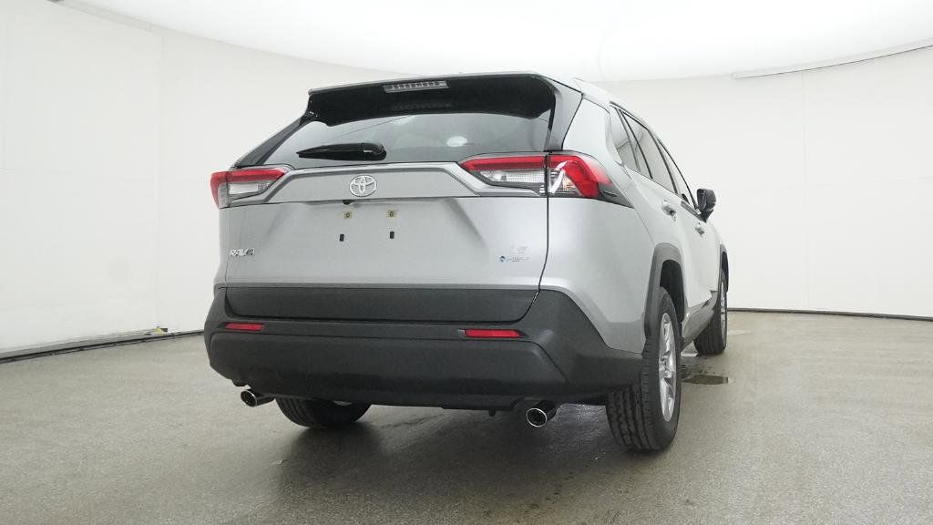 Thumbnail: 2025 Toyota RAV4 - 11