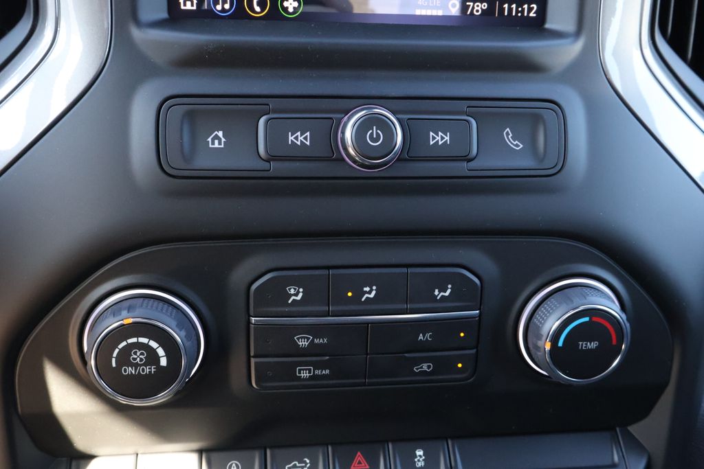 Thumbnail: 2026 Chevrolet Silverado 1500 - 24