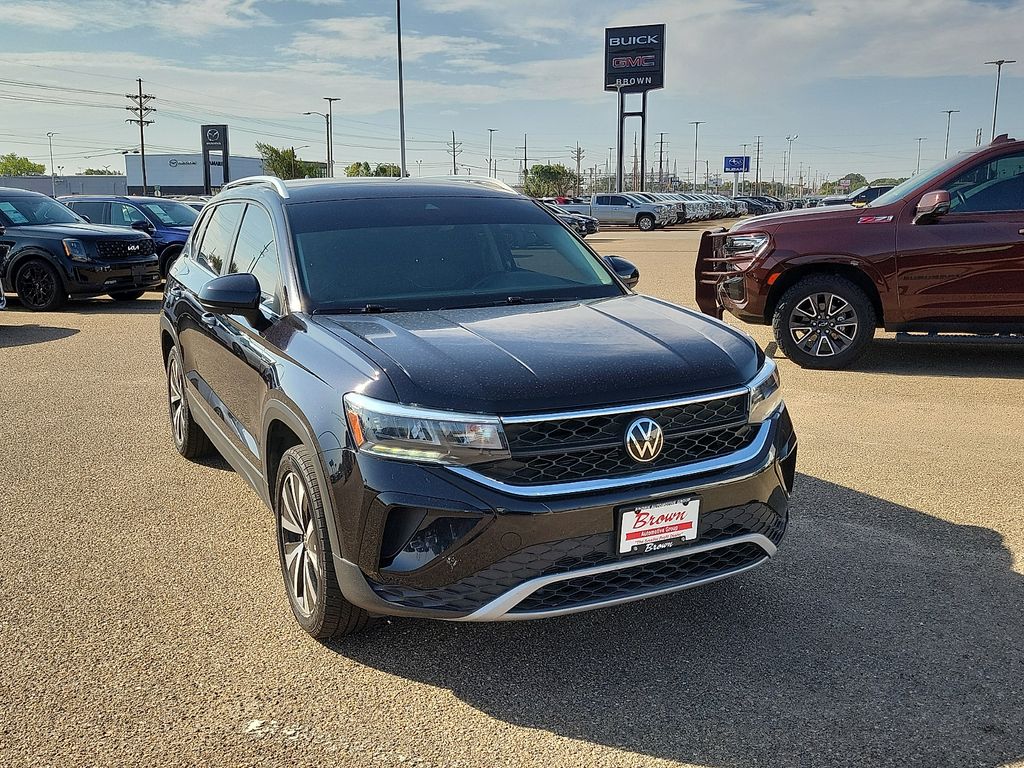 2024 Volkswagen Taos 1.5T SE - 1