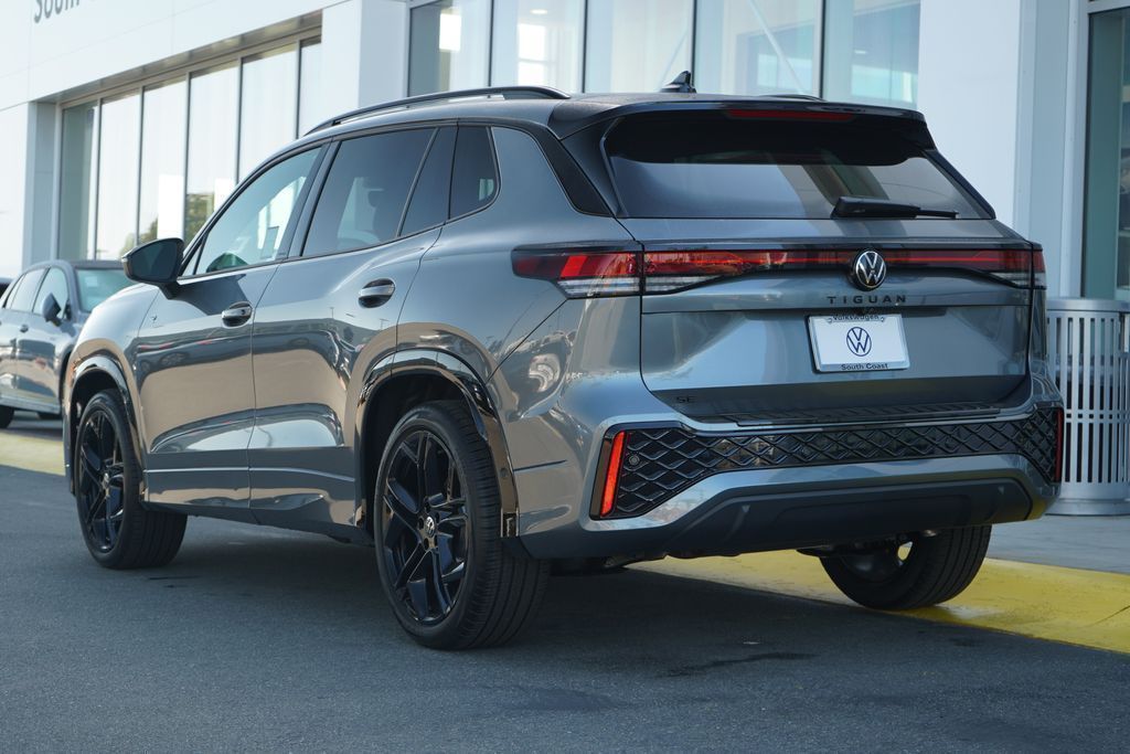 Thumbnail: 2026 Volkswagen Tiguan - 3