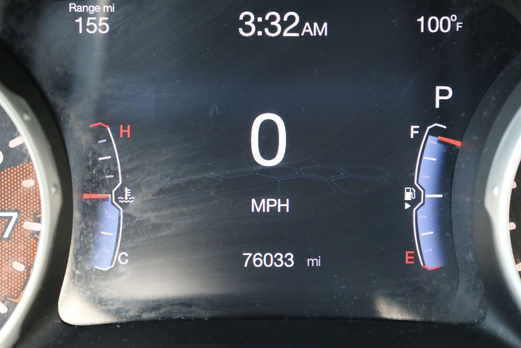 Used 2021 Gray Jeep Latitude image 28