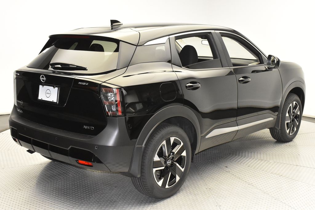 Thumbnail: 2025 Nissan Kicks - 5