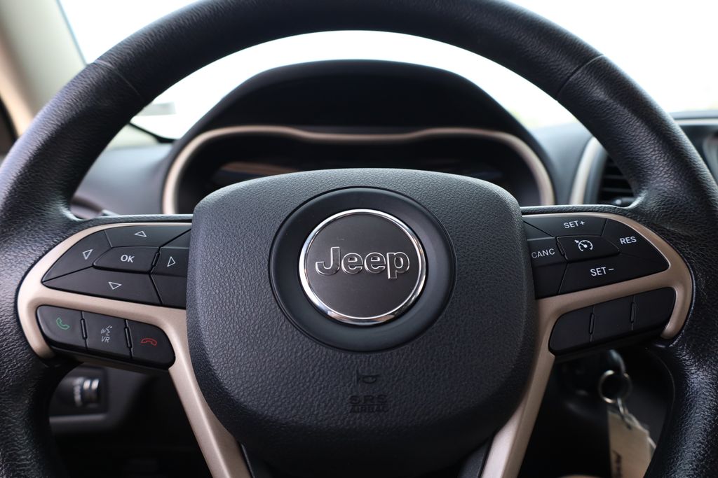 used 2017 Jeep Cherokee car, priced at $8,985