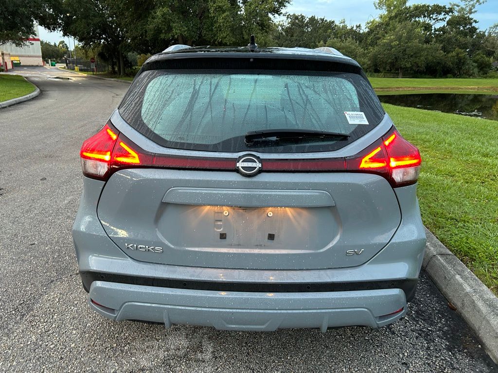 Thumbnail: 2023 Nissan Kicks - 4