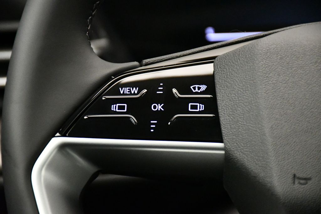 Thumbnail: 2025 Audi Q5 - 22