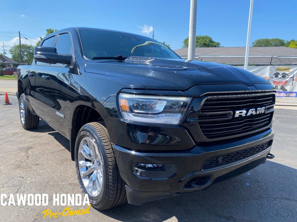 Diamond Black Crystal Pearlcoat 2023 RAM 1500 Pickup Truck Four-Wheel Drive 8-Speed Automatic