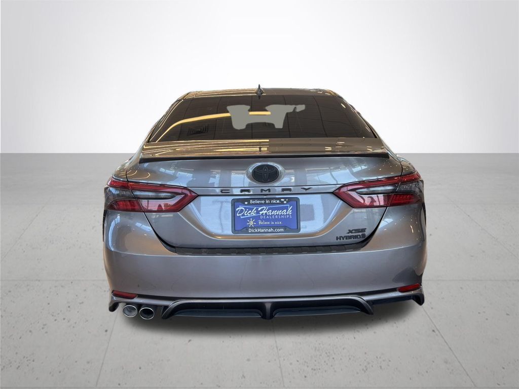 2021 Toyota Camry Hybrid XSE