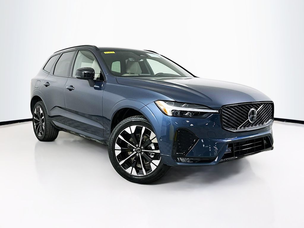 2026 Volvo XC60 B5 Plus