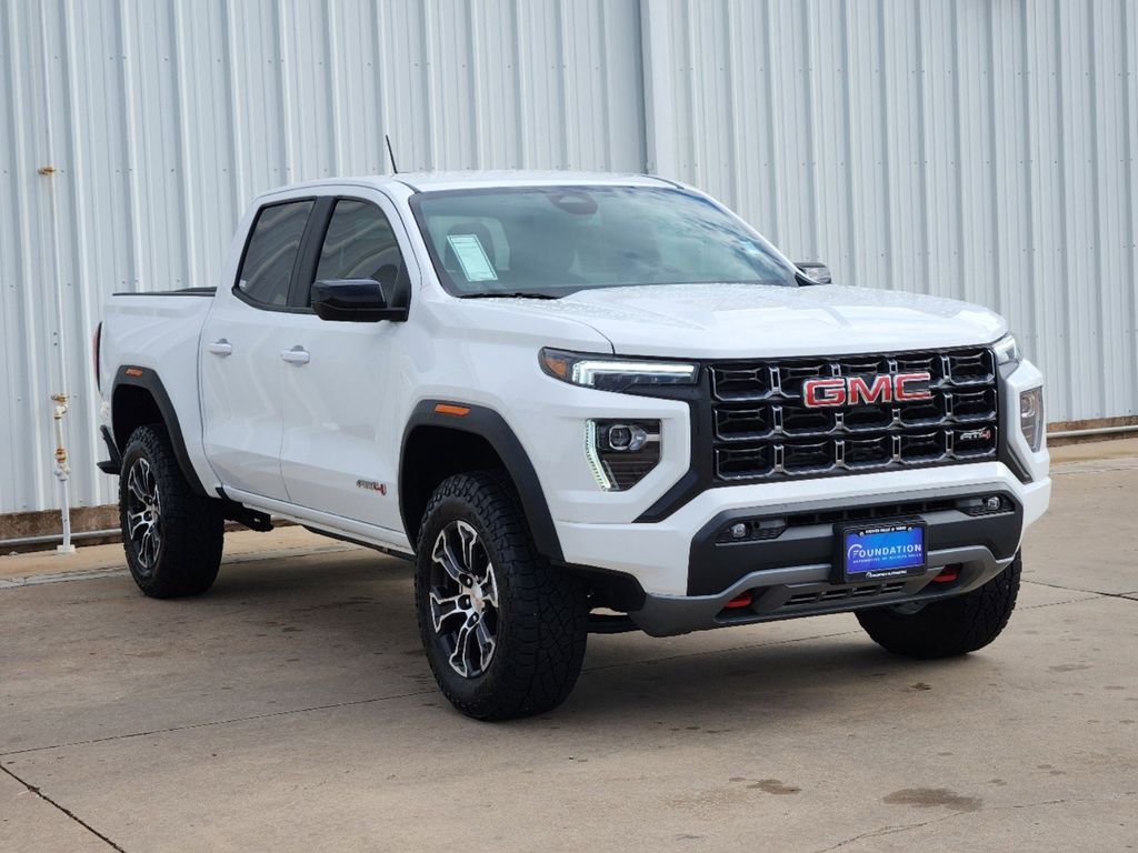 2023 GMC Canyon AT4 3