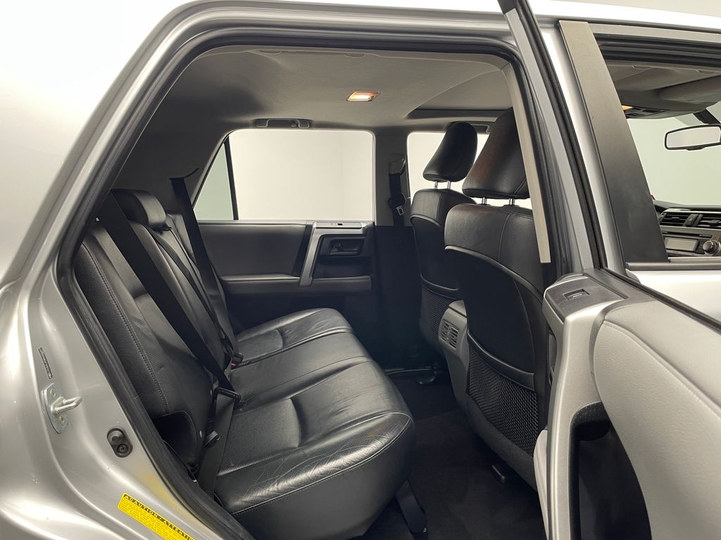 Thumbnail: 2011 Toyota 4Runner - 32