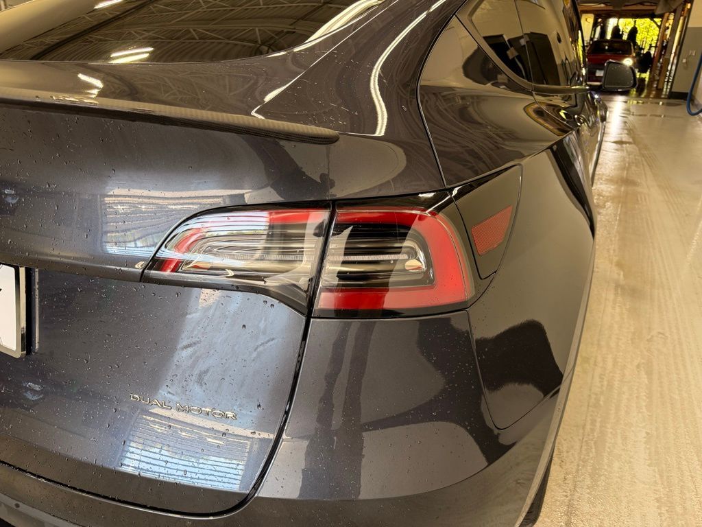 2024 Tesla Model Y Long Range 5
