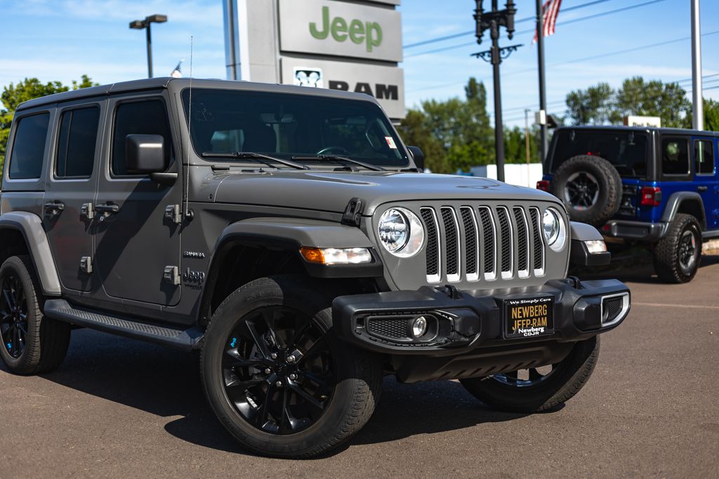 2021 Jeep Wrangler Unlimited Unlimited Sahara thumbnail 3