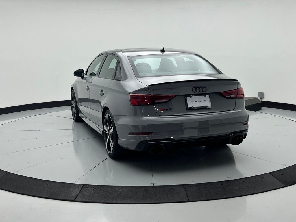 Thumbnail: 2020 Audi RS 3 - 3