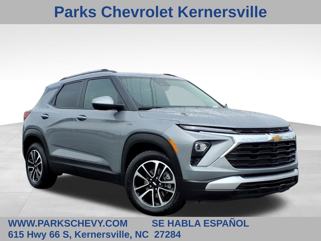 Sterling Gray Metallic 2025 Chevrolet Trailblazer SUV / Crossover Front-Wheel Drive Continuously Variable Transmission