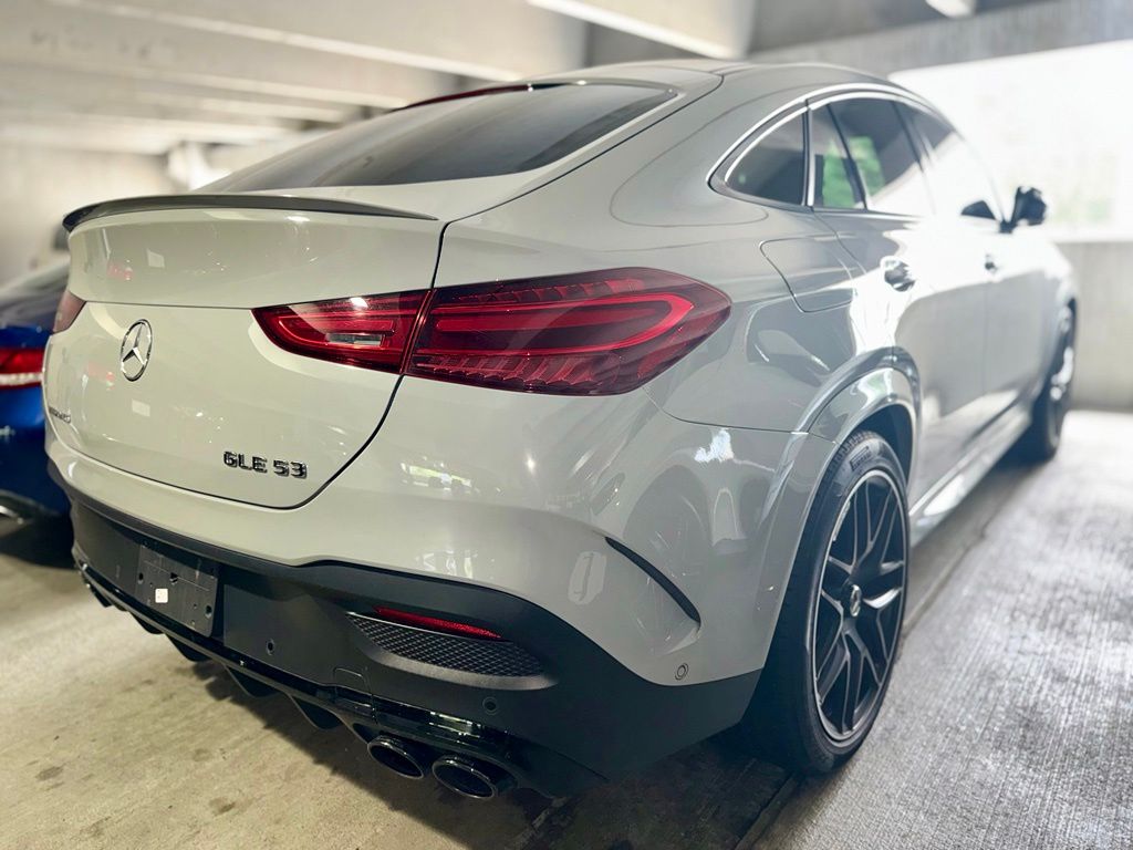 Thumbnail: 2024 Mercedes-Benz GLE - 3