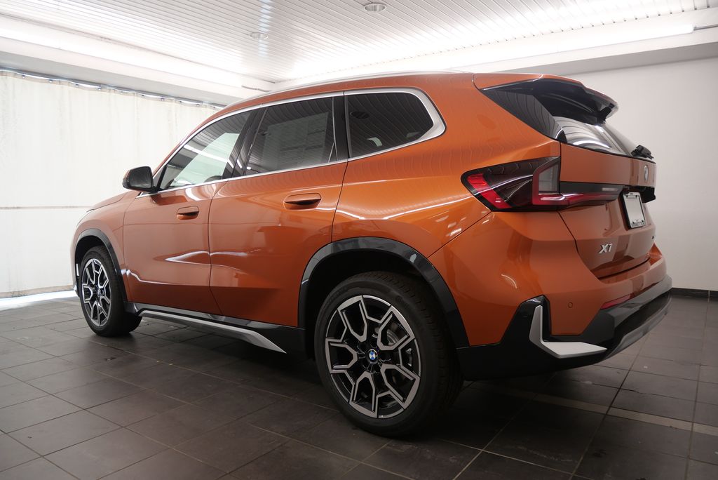 2025 BMW X1 xDrive28i 4