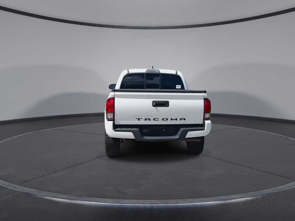 Thumbnail: 2021 Toyota Tacoma - 7
