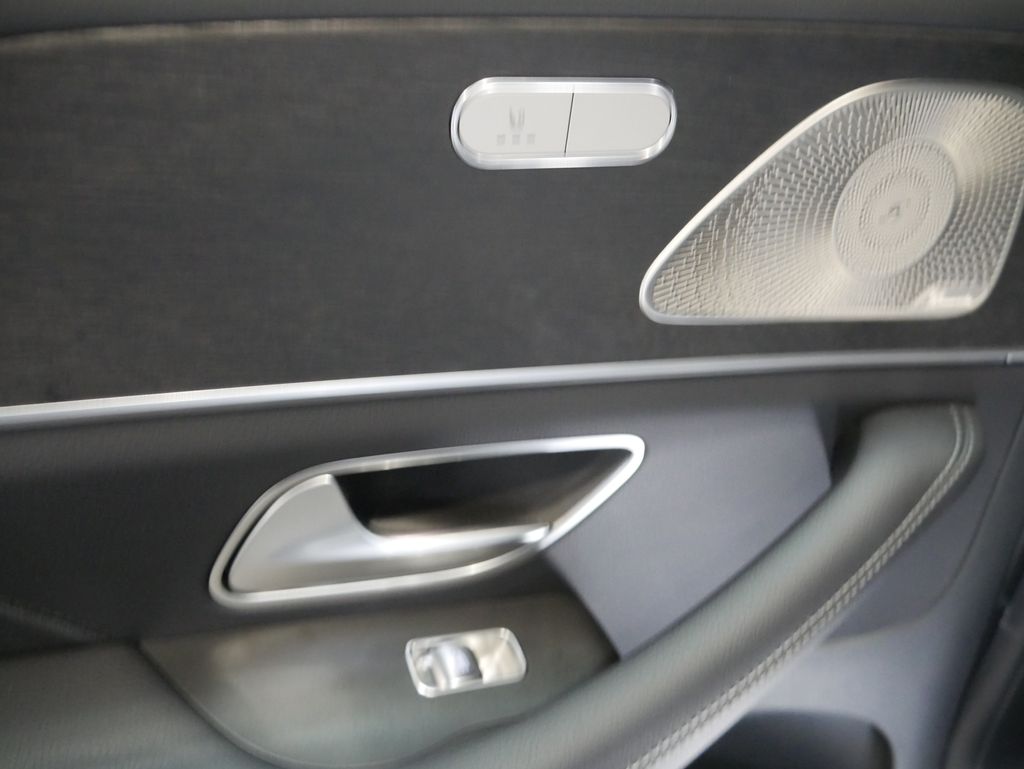 Thumbnail: 2026 Mercedes-Benz GLE - 23