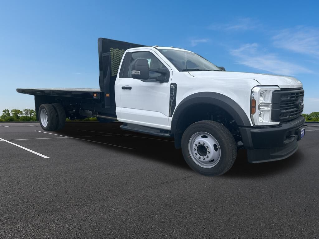 New 2024 Ford Super Duty F-450 Chassis Regular Cab (DRW) 205" Wheelbase XL