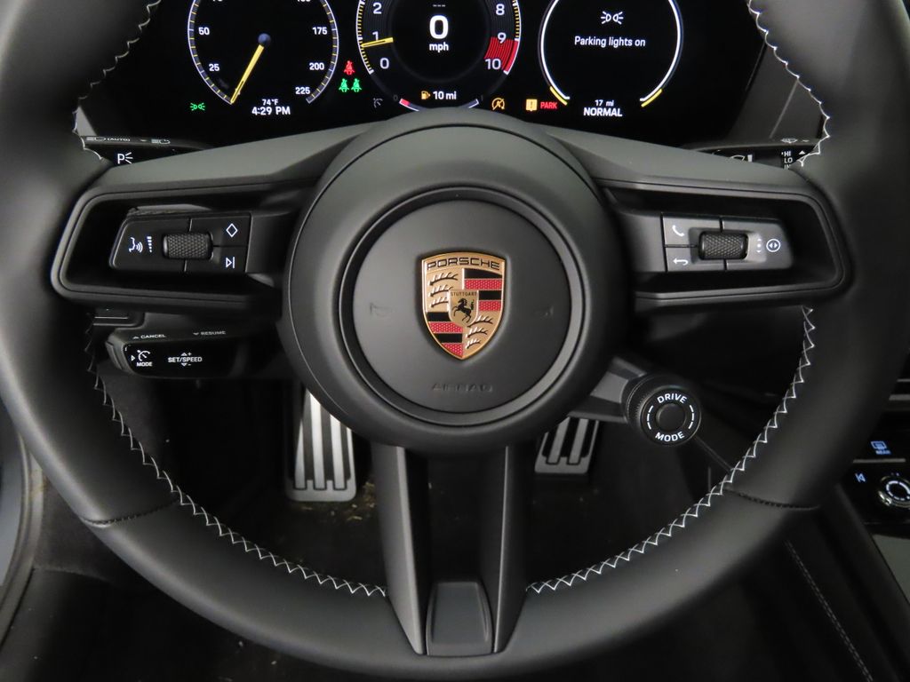 Thumbnail: 2026 Porsche 911 - 19