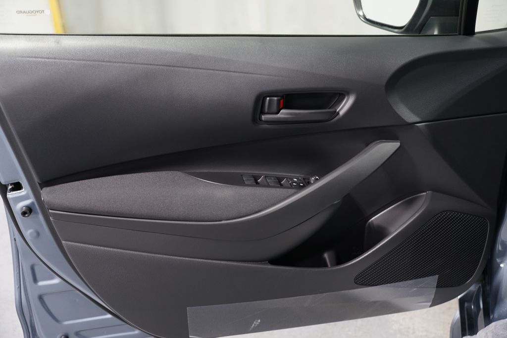 2025 Toyota Corolla LE 30
