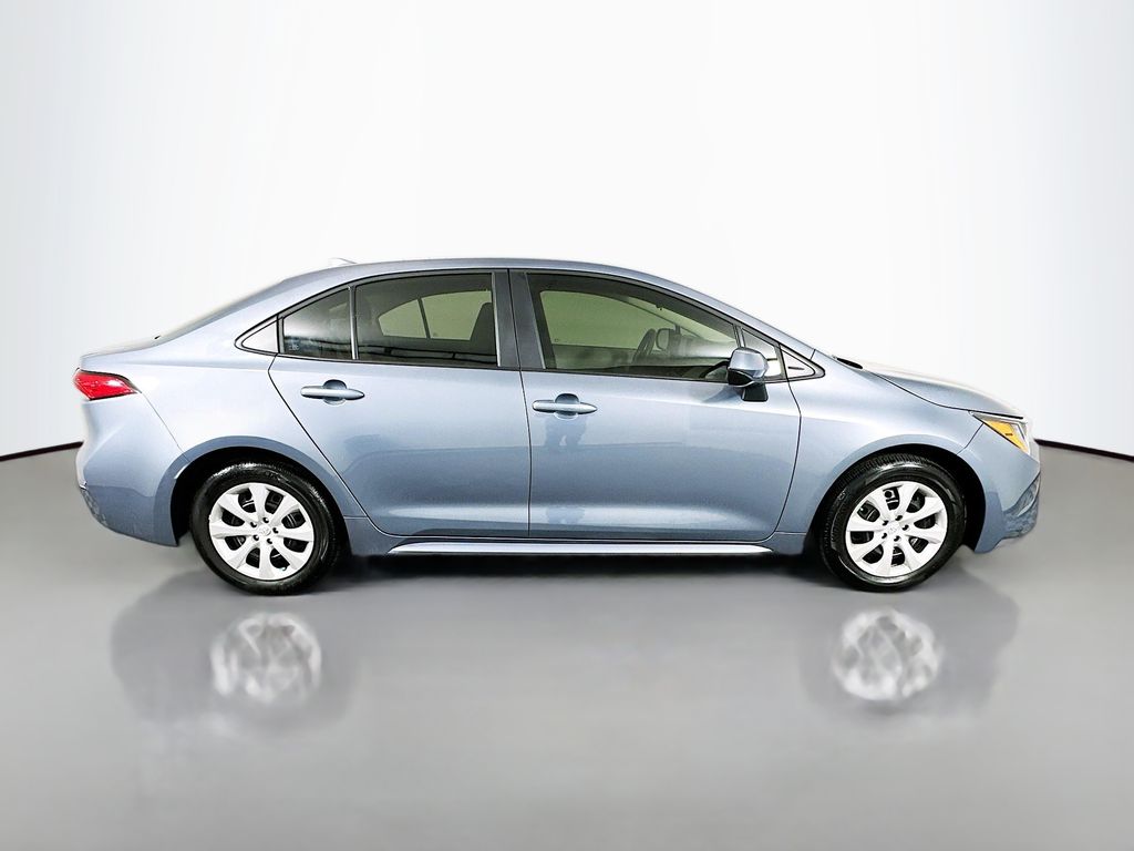 Thumbnail: 2025 Toyota Corolla - 4