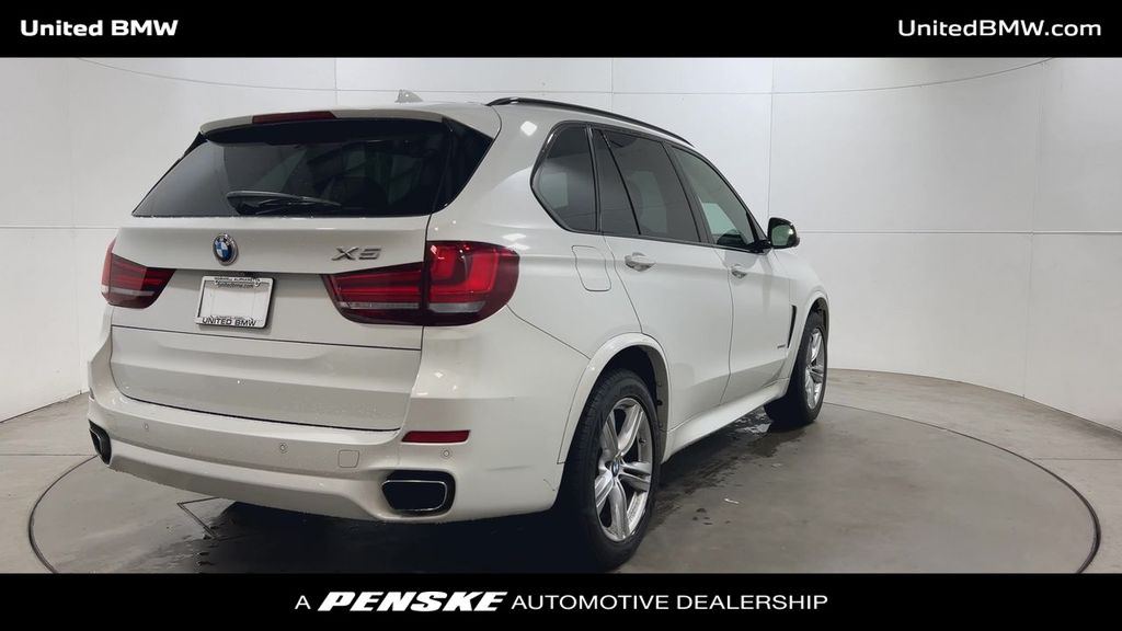 Thumbnail: 2015 BMW X5 - 8