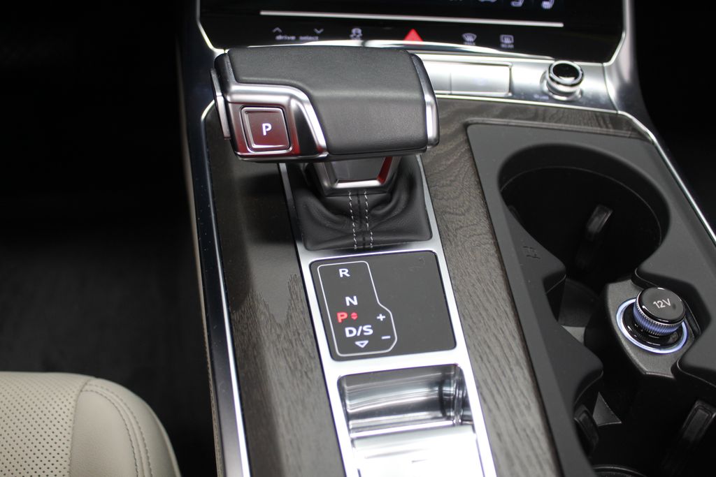 Thumbnail: 2019 Audi A6 - 14