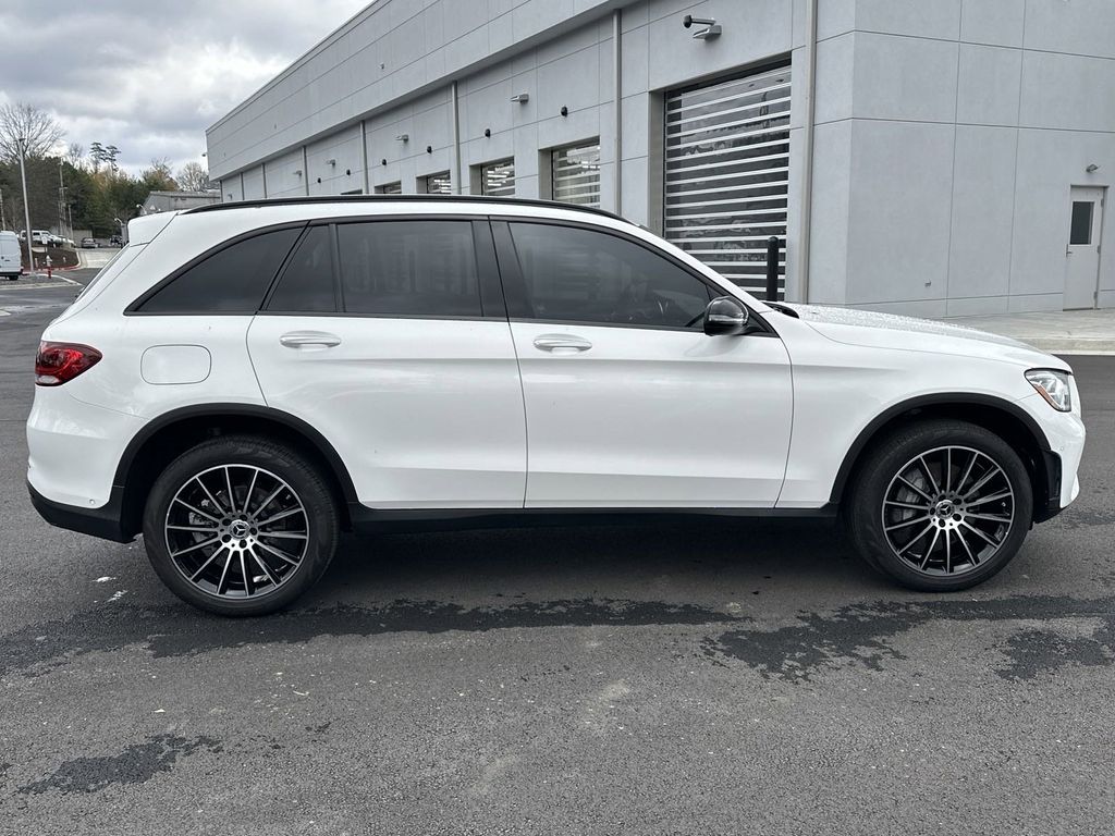 2022 Mercedes-Benz GLC GLC 300 9