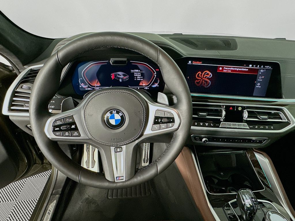 Thumbnail: 2021 BMW X6 - 11