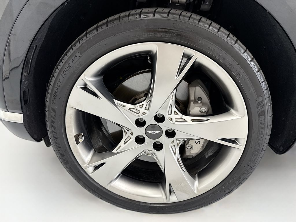 Thumbnail: 2023 Genesis GV80 - 29