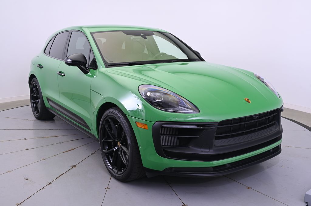 Thumbnail: 2022 Porsche Macan - 9