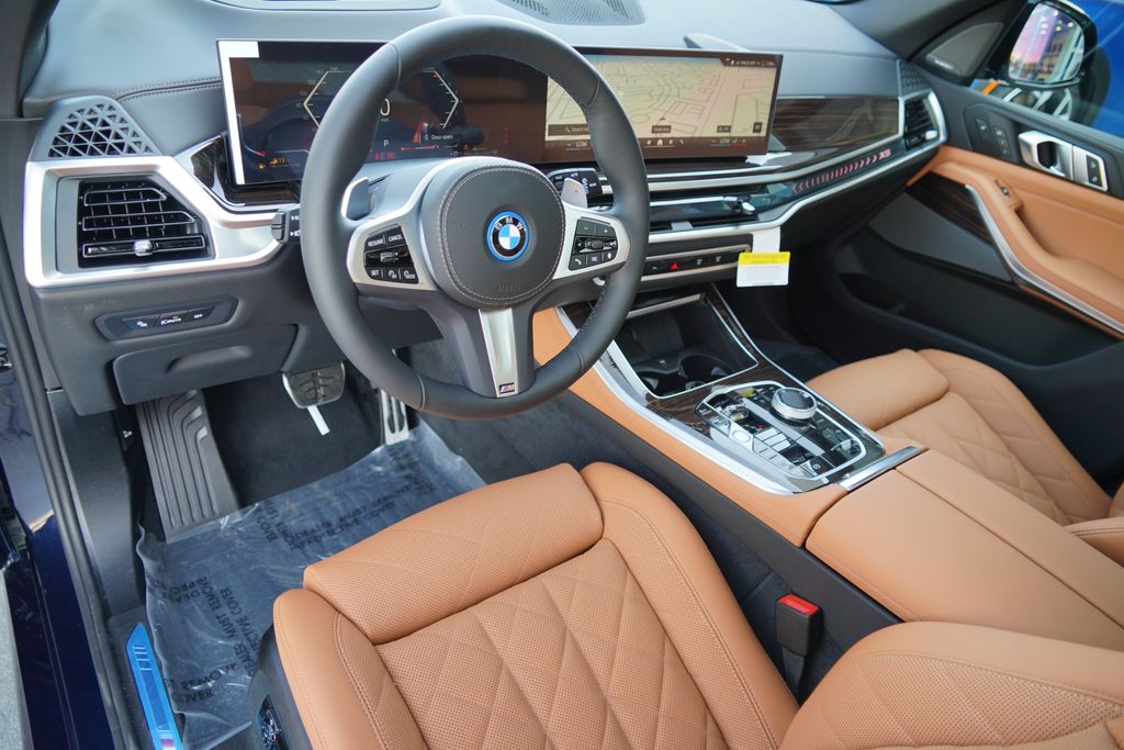 Thumbnail: 2026 BMW X5 - 13