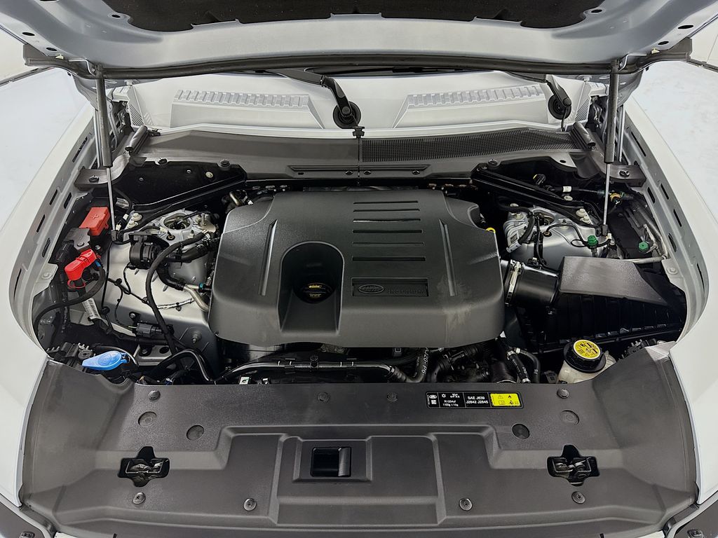 Thumbnail: 2024 Land Rover Defender - 30