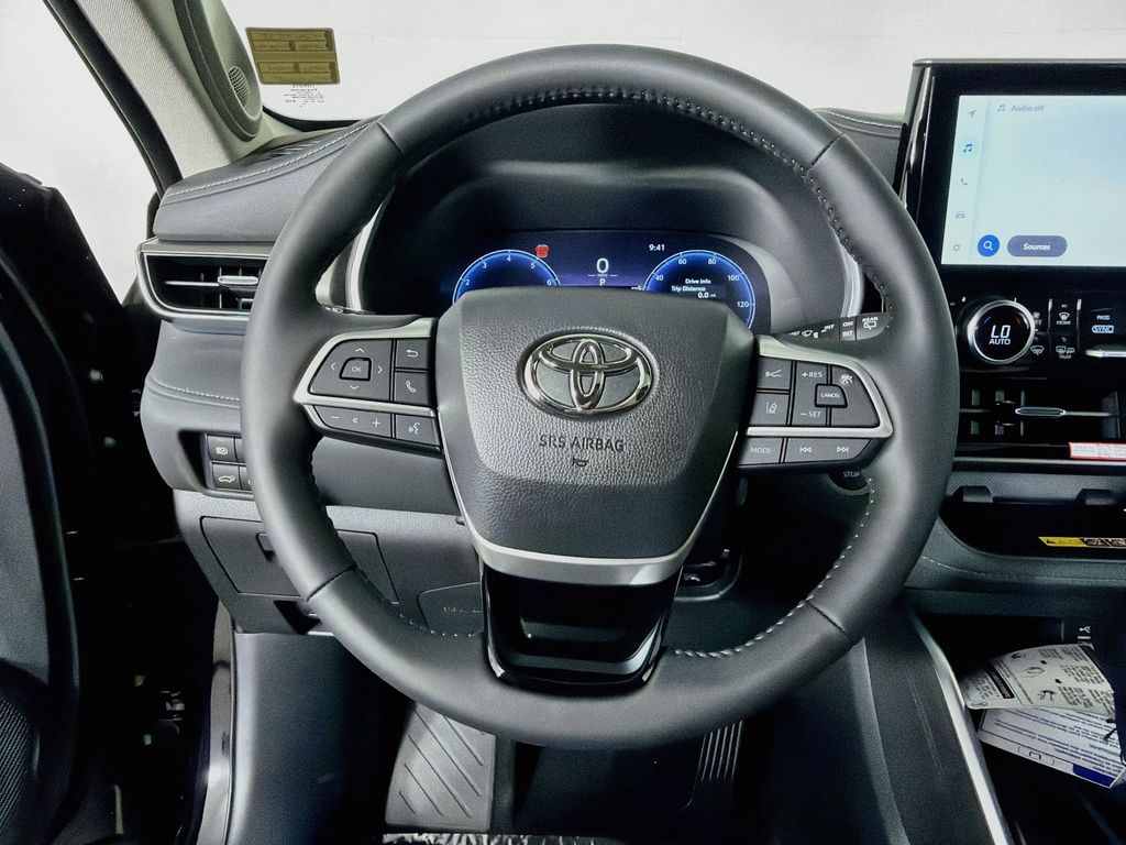 New 2026 Toyota Highlander SUV