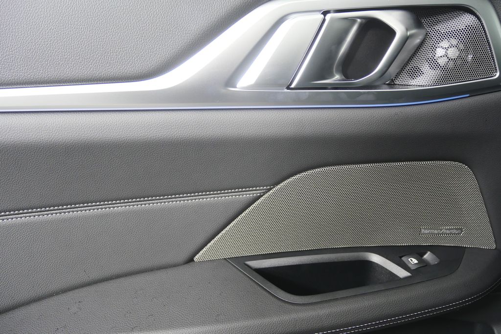 Thumbnail: 2025 BMW i4 - 14